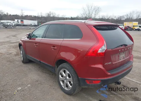 2013 Volvo Xc60 3.2 Premier Plus z USA, uszkodzony, nr VIN YV4952DZ3D2420906